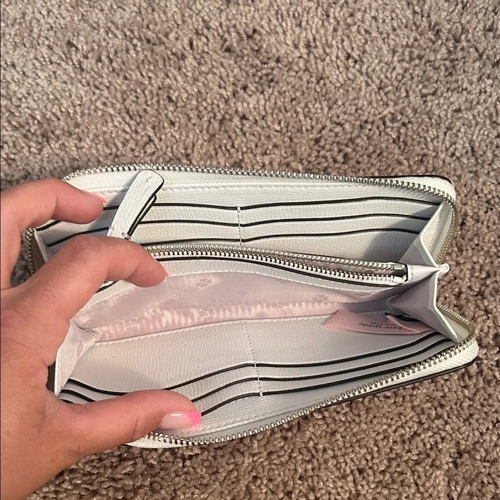 Kate Spade Cream Floral Cutout Wallet - Picture 3 of 3